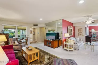 Photo #4: 7011604 Listing