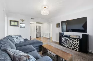 Photo #6: 7011699 Listing 