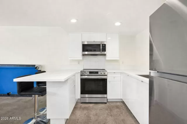 MLS: 7011836 Condo For Sale