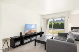 Photo #1: 7011836 Listing 