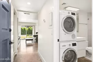 Photo #3: 7011836 Listing 