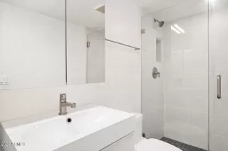 Photo #4: 7011836 Listing 