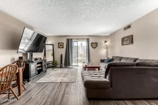 Photo #4: 7011843 Listing 