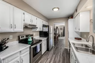 Photo #6: 7011843 Listing 