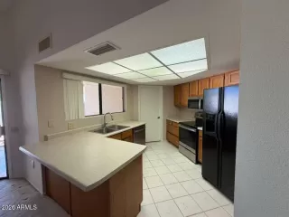 Photo #5: 7011855 Listing