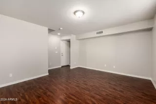 Photo #4: 7011919 Listing 