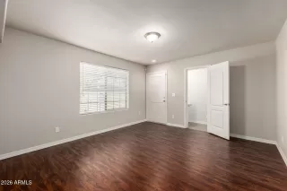 Photo #5: 7011919 Listing 