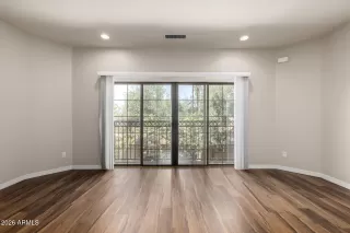 Photo #6: 7011919 Listing 