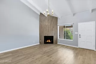 Photo #1: 7011944 Listing