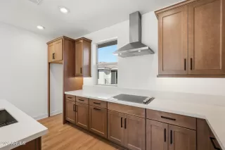 Photo #3: 7012249 Listing