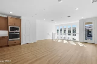 Photo #6: 7012249 Listing