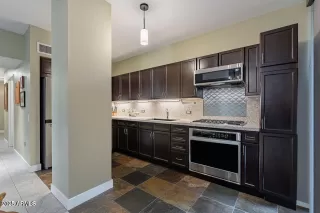 Photo #6: 7012500 Listing 