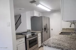 Photo #3: 7012517 Listing 