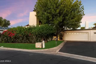 Photo #2: 7012678 Listing