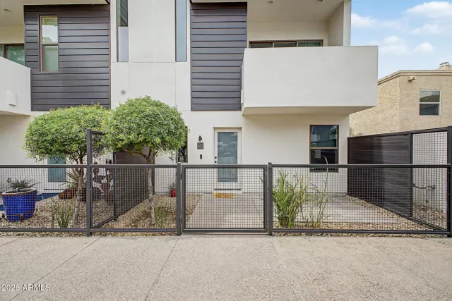 MLS: 7012697 Condo For Sale