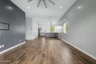 Photo #4: 7012697 Listing 