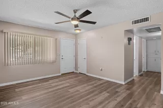 Photo #5: 7012710 Listing