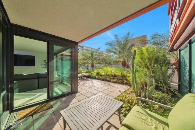 MLS: 7012752 Condo For Sale