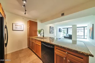 Photo #1: 7012752 Listing 