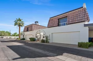 Photo #2: 7012761 Listing 