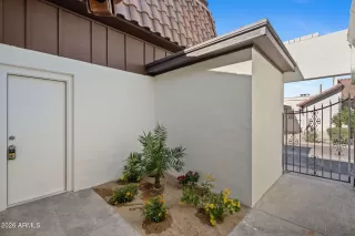 Photo #4: 7012761 Listing 