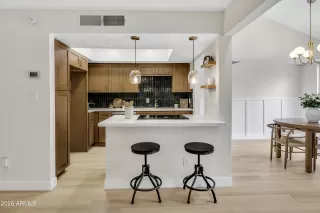 Photo #5: 7012764 Listing