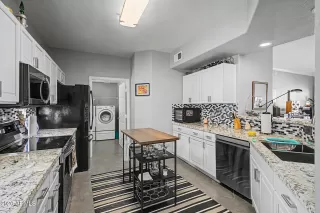 Photo #6: 7012975 Listing 