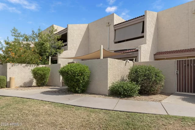 MLS: 7012989 Condo For Sale