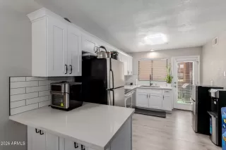 Photo #4: 7013012 Listing 