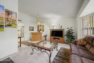 Photo #5: 7013068 Listing 