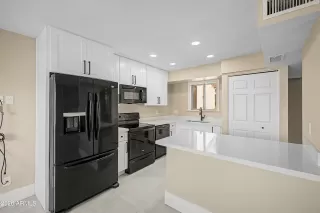 Photo #2: 7013085 Listing 