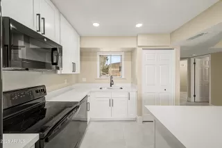 Photo #3: 7013085 Listing 