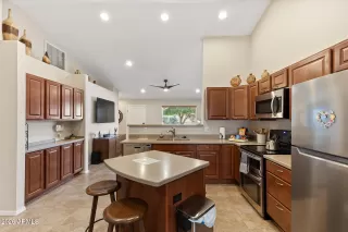 Photo #3: 7013090 Listing 