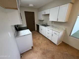 Photo #6: 7013098 Listing 