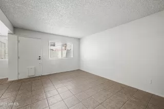 Photo #3: 7013201 Listing