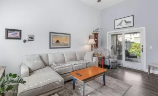 Photo #1: 7013320 Listing 