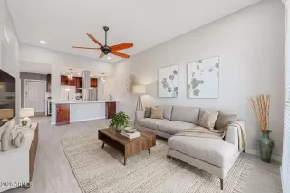 Photo #2: 7013569 Listing