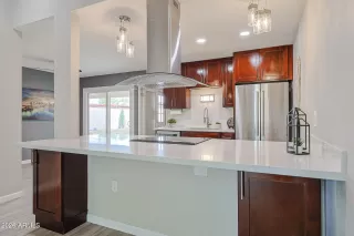 Photo #6: 7013569 Listing