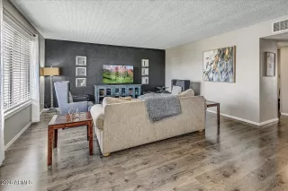 Photo #5: 7013582 Listing 