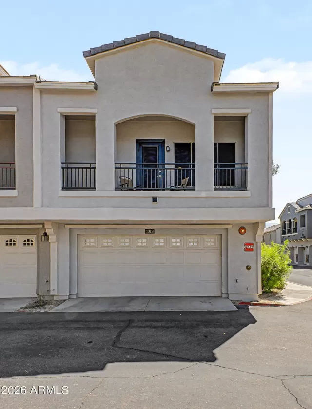 MLS: 7013586 Condo For Sale