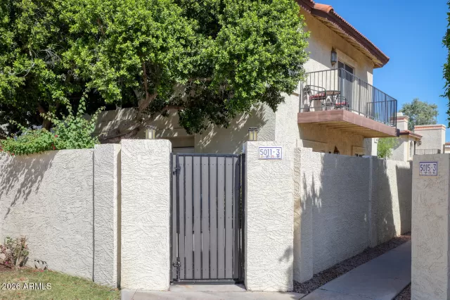 MLS: 7013662 Condo For Sale