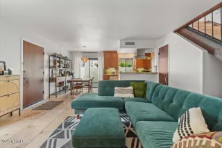 Photo #3: 7013730 Listing 