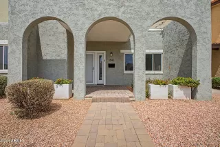 Photo #3: 7013831 Listing 