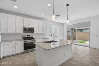 Photo #2: 7013856 Listing