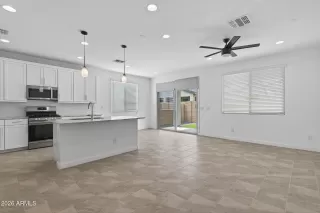 Photo #6: 7013856 Listing