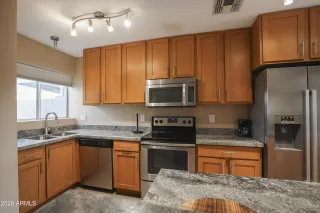 Photo #2: 7013984 Listing 