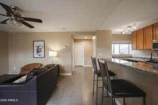 Photo #6: 7013984 Listing 