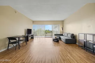 Photo #1: 7014163 Listing 