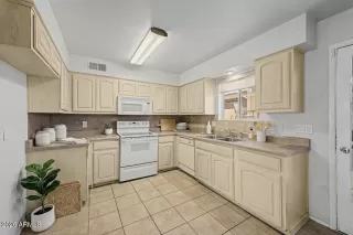 Photo #2: 7014266 Listing 