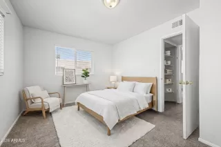 Photo #5: 7014266 Listing 